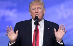 特朗普称在乌克兰战争中赚钱了,恢复向基辅运送武器